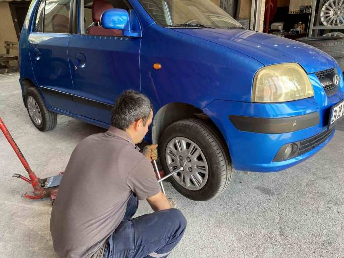 Bayram Tatilinde Uzun Yola Çıkacak Sürücülere Uzmanından Tavsiyeler