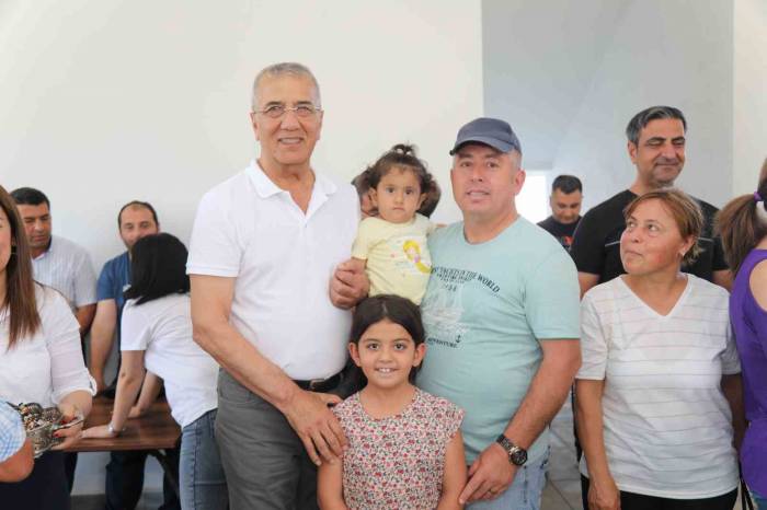 Tarhan’dan Bayramlaşma Töreninde Sözleşme Sürprizi