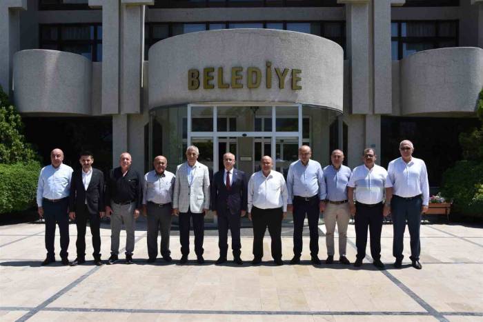 Salihli İl Olmak İçin Kenetlendi