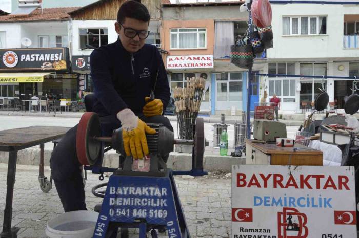 Bıçaklar Kurban Bayramı İçin Hazırlanıyor
