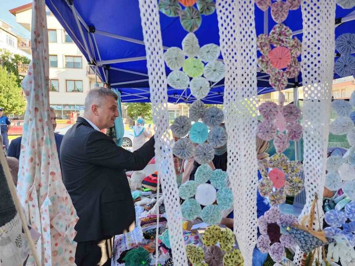 Bahar Şenliğinde El Emeği Göz Nuru Ürünler Sergilendi