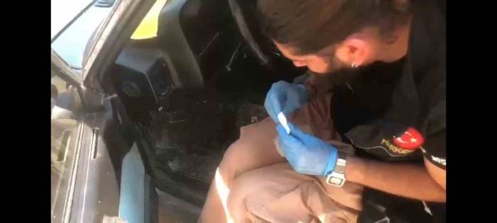 Otomobiliyle Uyuşturucu Satarken Yakalandı, Çıkarıldığı Hakimlikçe Serbest Bırakıldı