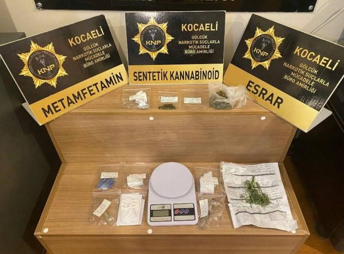 Uyuşturucu Operasyonunda 4 Kişi Tutuklandı