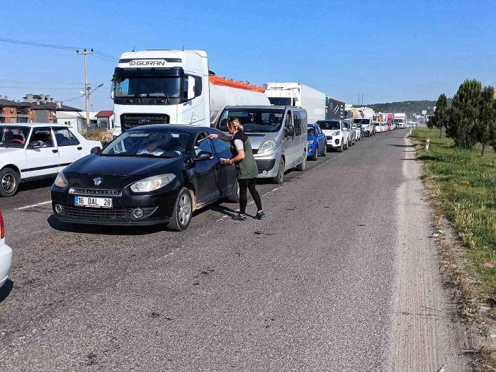 Kütahya’da Vatandaşlara Orman Yangınlarına Karşı Bilgilendirme Broşürü