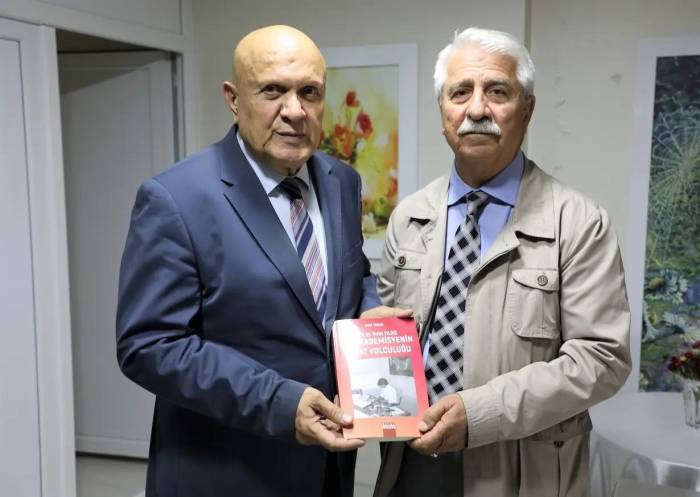 Prof. Dr. Yıldız’ın Hayat Hayatını Konu Alan Kitabın Tanıtımı Ve İmza Günü Yapıldı