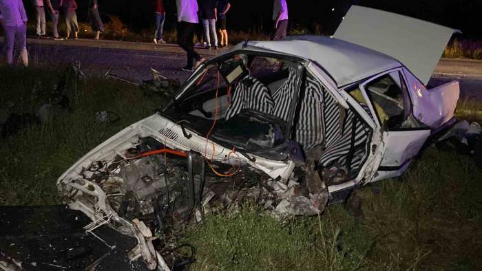 Tekirdağ’daki İki Otomobilin Çarpıştığı Kazada Can Pazarı: 4 Yaralı