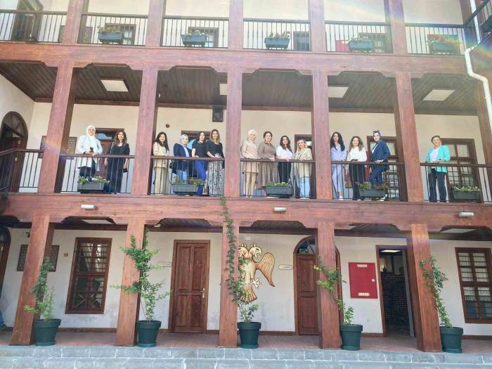 Adana’da “kadın” Sinerjisi