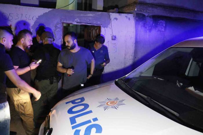 Adana’da Alacak Verecek Kavgasında Silahlar Konuştu: 1 Ölü, 1 Yaralı