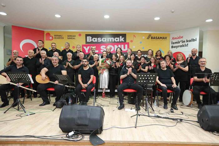 Basamak Kursiyerleri Alkışları Topladı