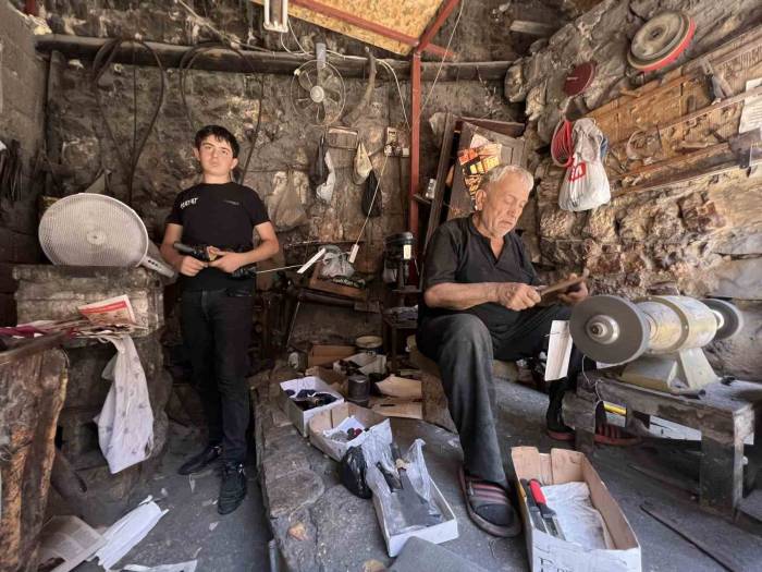 Bıçakçılarda Kurban Bayramı Mesaisi