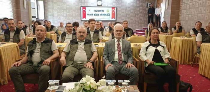 Orman Müdürlüğü Ekiplerine "iklim Değişikliği Ve Orman Yangını" Eğitimi