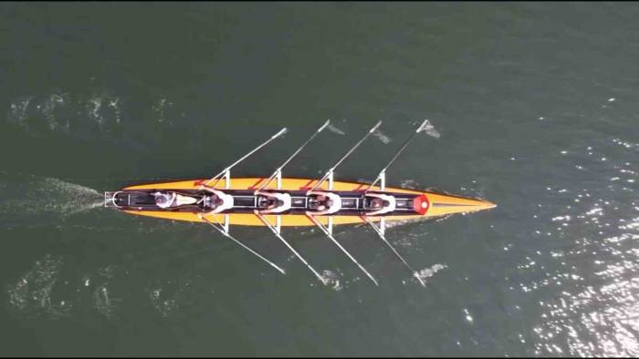 İzmit Körfezi’nde Deniz Küreği Yarışları Sona Erdi