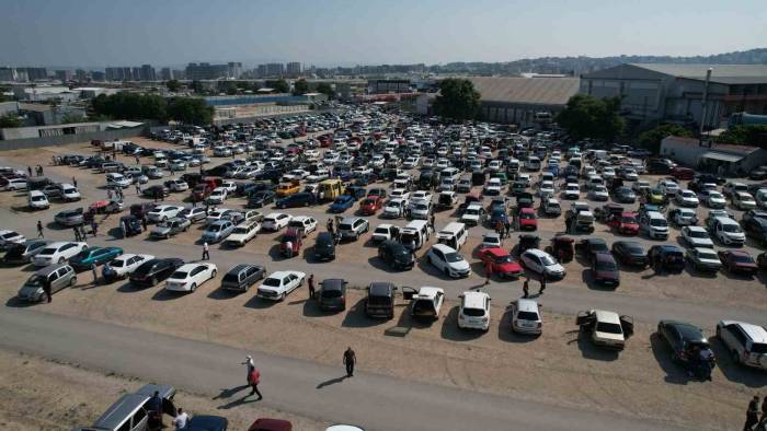 Bayram Arifesi Oto Pazarı İlgi Görmedi