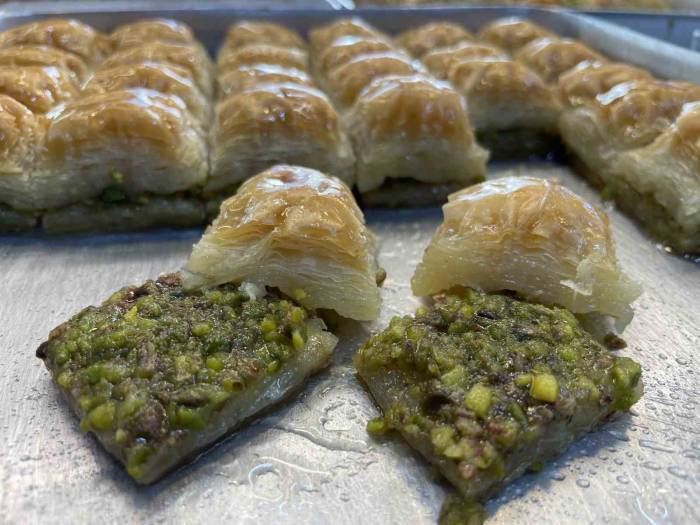 Kurban Bayramı İçin Tatlı Alacaklar Dikkat: "bayramınız Zehir Olmasın"