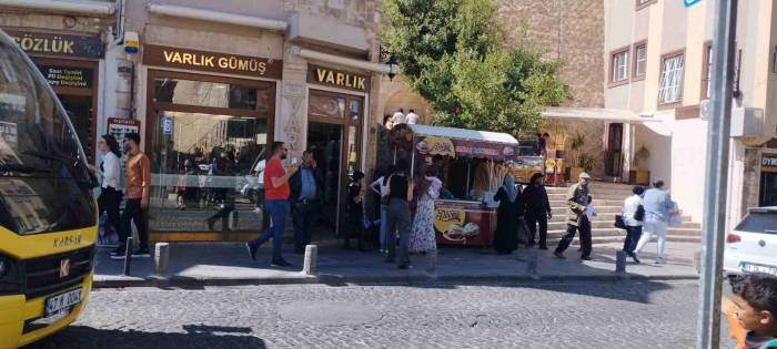 Mardin’de Çarşı Esnafı Bayram Hareketliliğinden Memnun