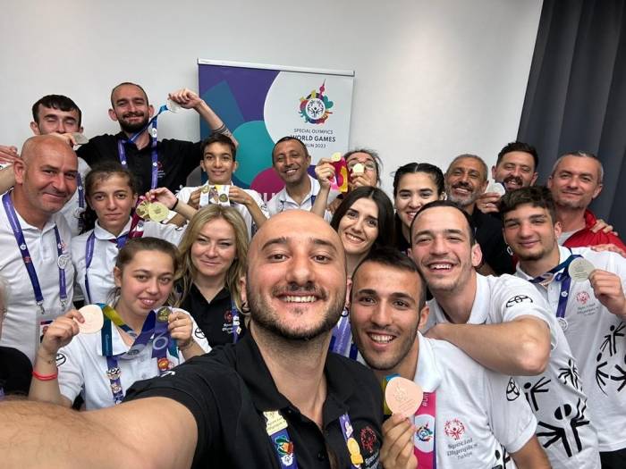 Milli Sporcular, Özel Olimpiyatlar Dünya Yaz Oyunları’nda 5 Madalya Kazandı