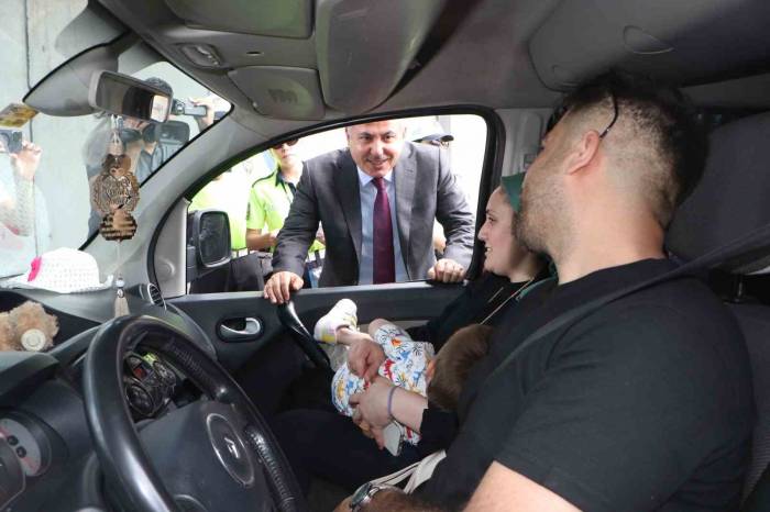 Vali Elban Bayram Denetimine Katıldı, Vatandaşları Uyardı