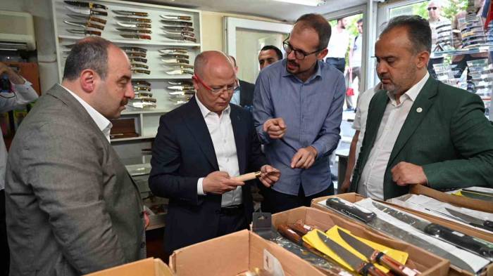 Bursa’da Bıçakçılarda Bayram Telaşı