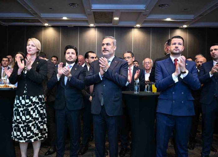 Dışişleri Bakanı Fidan, Karadağ’da Kurban Bayramı Resepsiyonu’na Katıldı