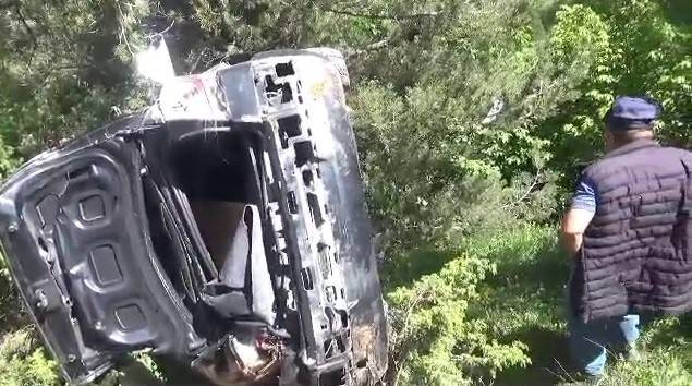 İspir’de Otomobil Şarampole Yuvarlandı: 1 Ölü, 2 Yaralı