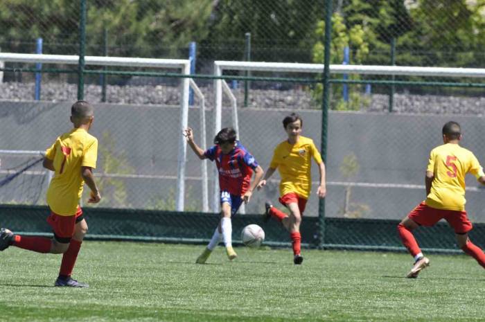U13 Liginde Şampiyon Kayserispor Oldu