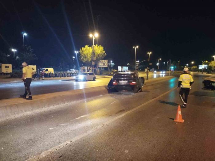Maltepe’de Kontrolden Çıkan Araç Takla Attı: 1 Yaralı