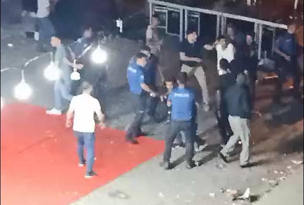 Düğün Değil Meydan Savaşı: Emniyet Güçlerine Taşlı, Sopalı Ve Baltalı Saldırı