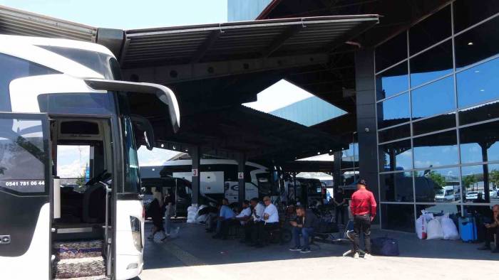 Kahramanmaraş Otogarında Bayram Yoğunluğu