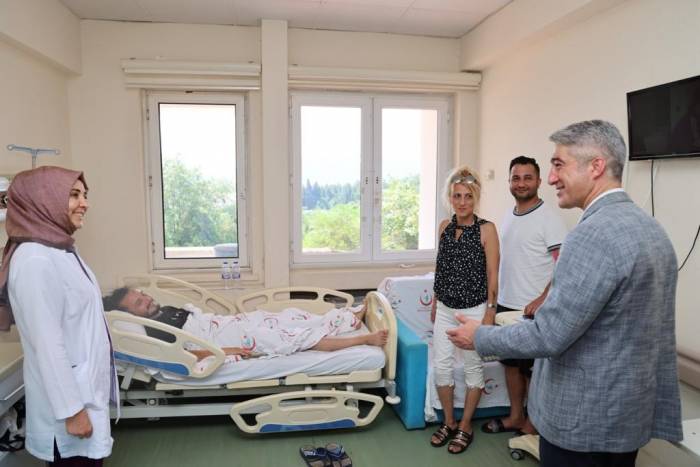 Başkan Oktay, Hastaları Yalnız Bırakmadı