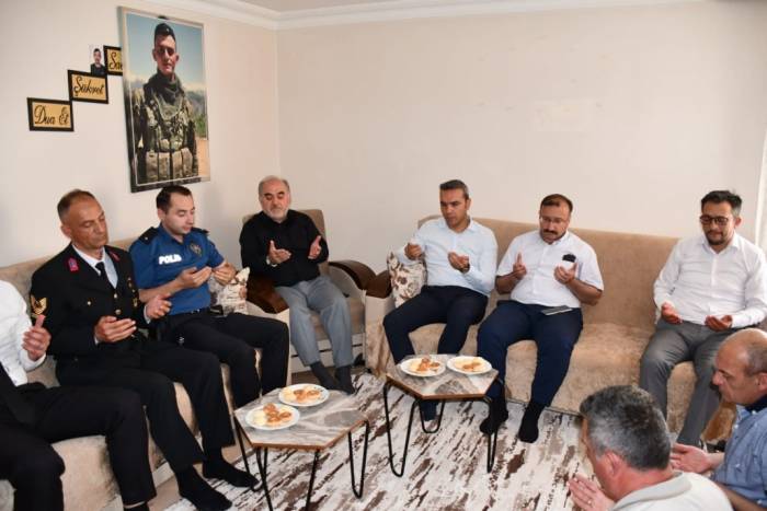 Emet’te Şehit Aileleri Ve Gaziler Ziyaret Edildi
