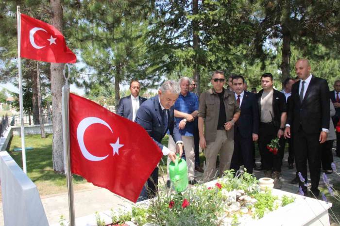 Karaman’da Şehitlik Ziyareti