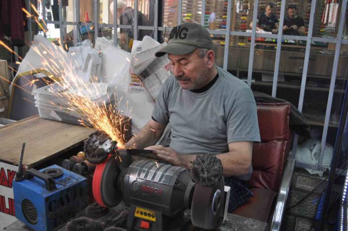 Kurban Kesiminde Asla Kör Bıçak Kullanmayın