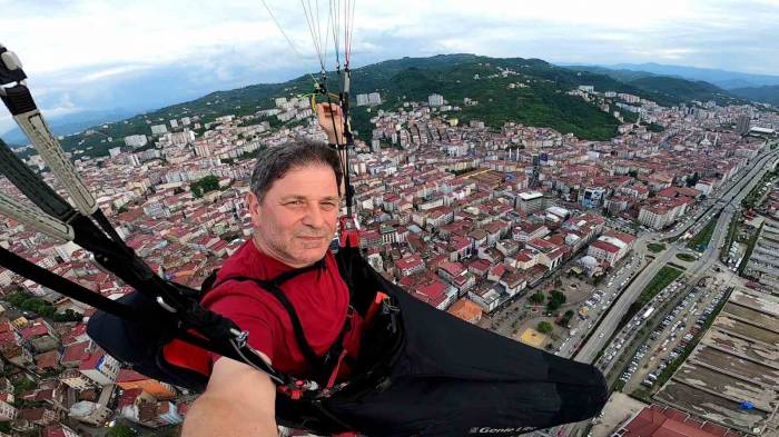 Giresun Kalesi’nden Yamaç Paraşütü İle Atlayış Yaptılar