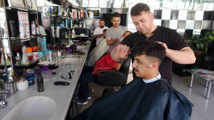 Yozgat’ta Berberlerde Bayram Yoğunluğu Yaşandı