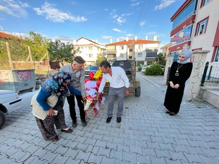 Beypazarı’nda Gelin Adaylarına ‘koç Gönderme’ Geleneği Sürüyor