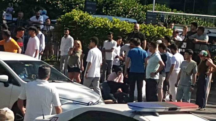 Beşiktaş’ta Zincirleme Kaza: Otomobil Kadının Üstünden Geçti