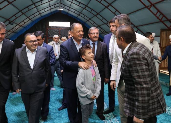 Bakan Özhaseki: “yaraları Saracağız, Milletimizin Yüzünü Güldüreceğiz”