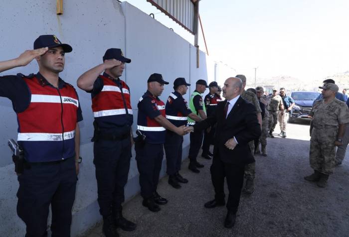 Mardin Valisi Demirtaş, Güvenlik Güçleri Ve Şehit Aileleri İle Bayramlaştı