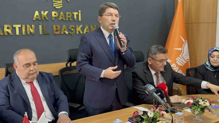 Bakan Tunç’tan İsveç’te Kur’an-ı Kerim Yakılmasına Tepki