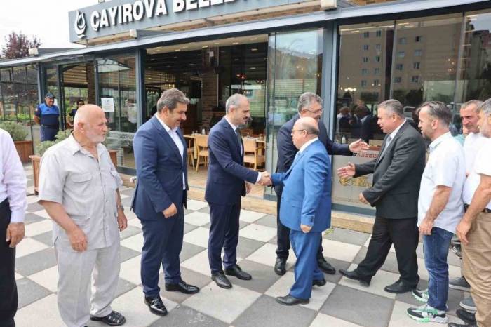 Çayırova Protokolü Kent Bayramlaşmasında Buluştu