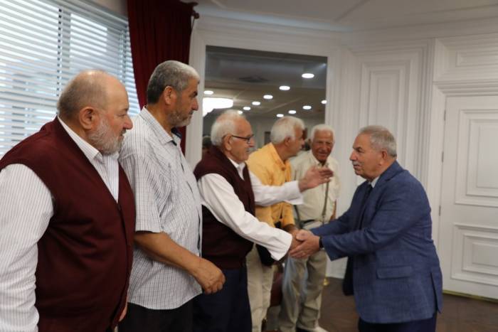 Başkan Demirtaş İlçe Halkıyla Bayramlaştı