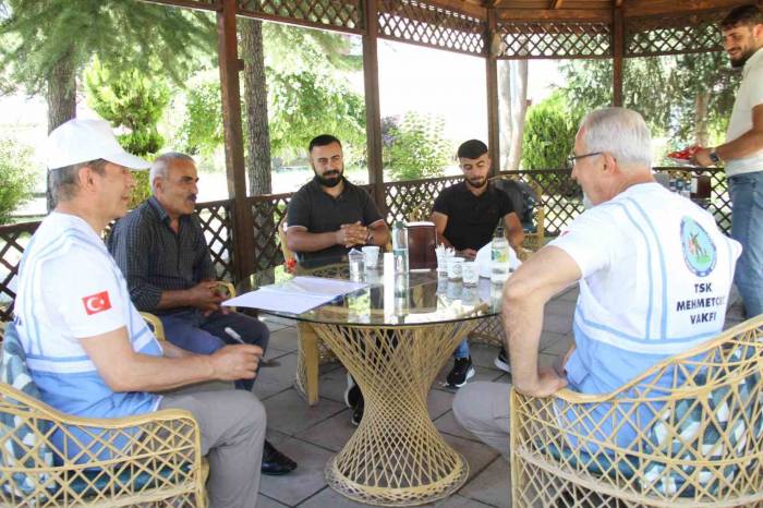 Mehmetçik Vakfı, Şehit Yakınları Ve Gazileri Unutmadı