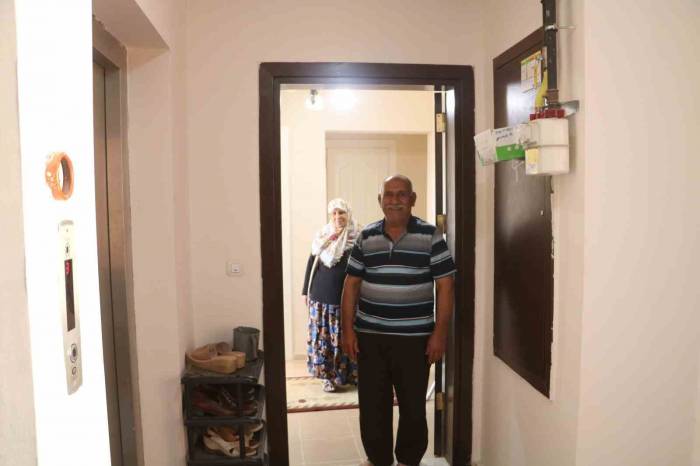 Enkaz Kent Hatay’da, Toki Sakinleri Kurban Bayramını Evlerinde Geçiriyorlar