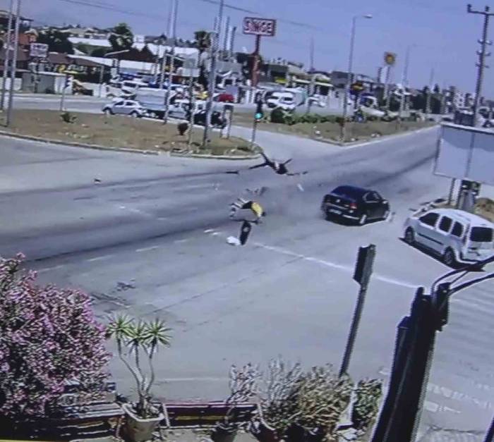 Hatay’da Trafik Kazası: 1 Ölü, 2 Yaralı