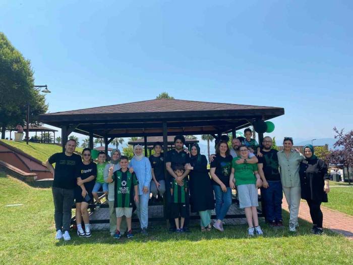 Kocaelisporlu Taraftarlar Sezonun Yorgunluğunu Attı