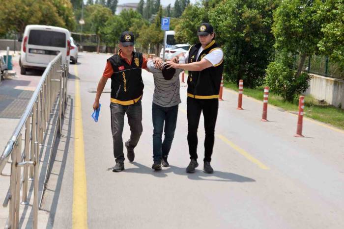 Maganda Ve Yanındaki Şahıs Tutuklandı