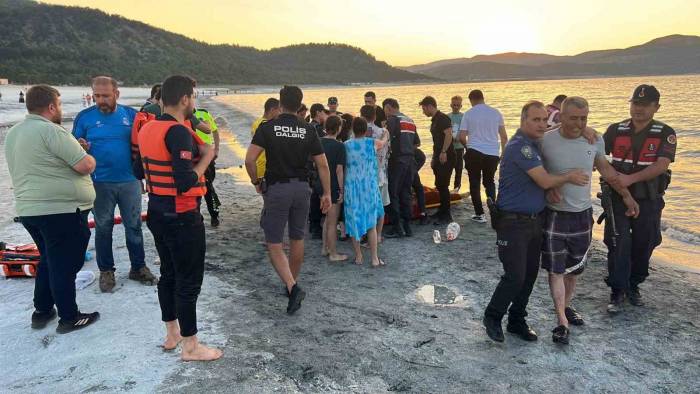 Yasak Bölgeden Girdiği Salda Gölü’nde Akıntıya Kapılan Kız Çocuğu Hayatını Kaybetti