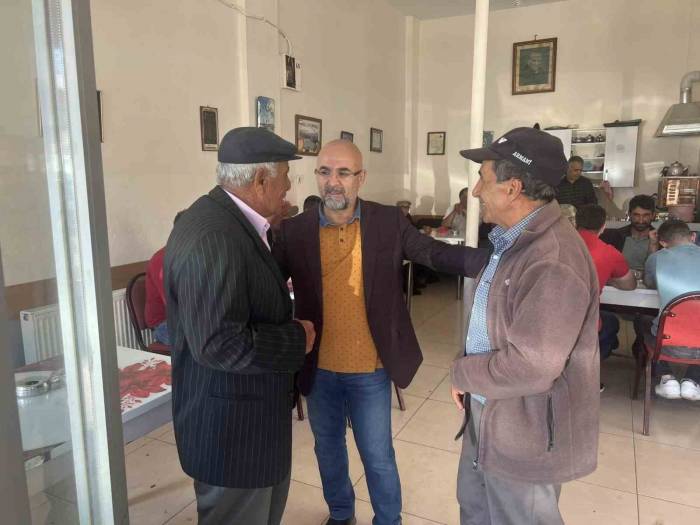 Başkan Altun Esnafla Bayramlaştı