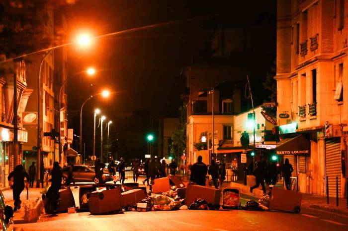 Fransa’da Silah Mağazası Yağmalandı, Av Tüfekleri Çalındı