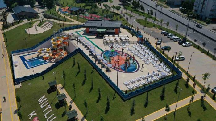 Çift Kaydıraklı Aquapark Hizmete Girdi